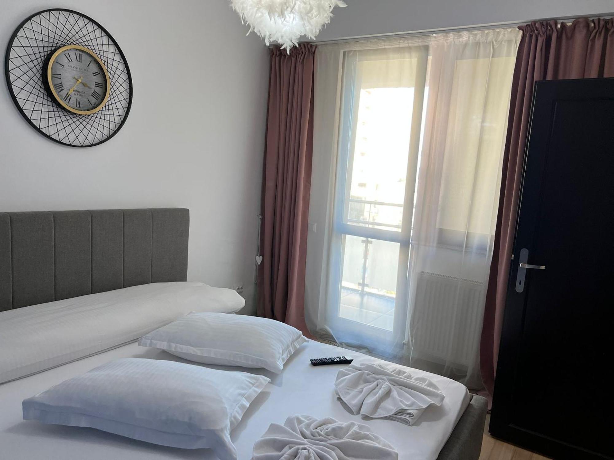 Luxury Glam Apartments Iasi At Lazar Palas المظهر الخارجي الصورة